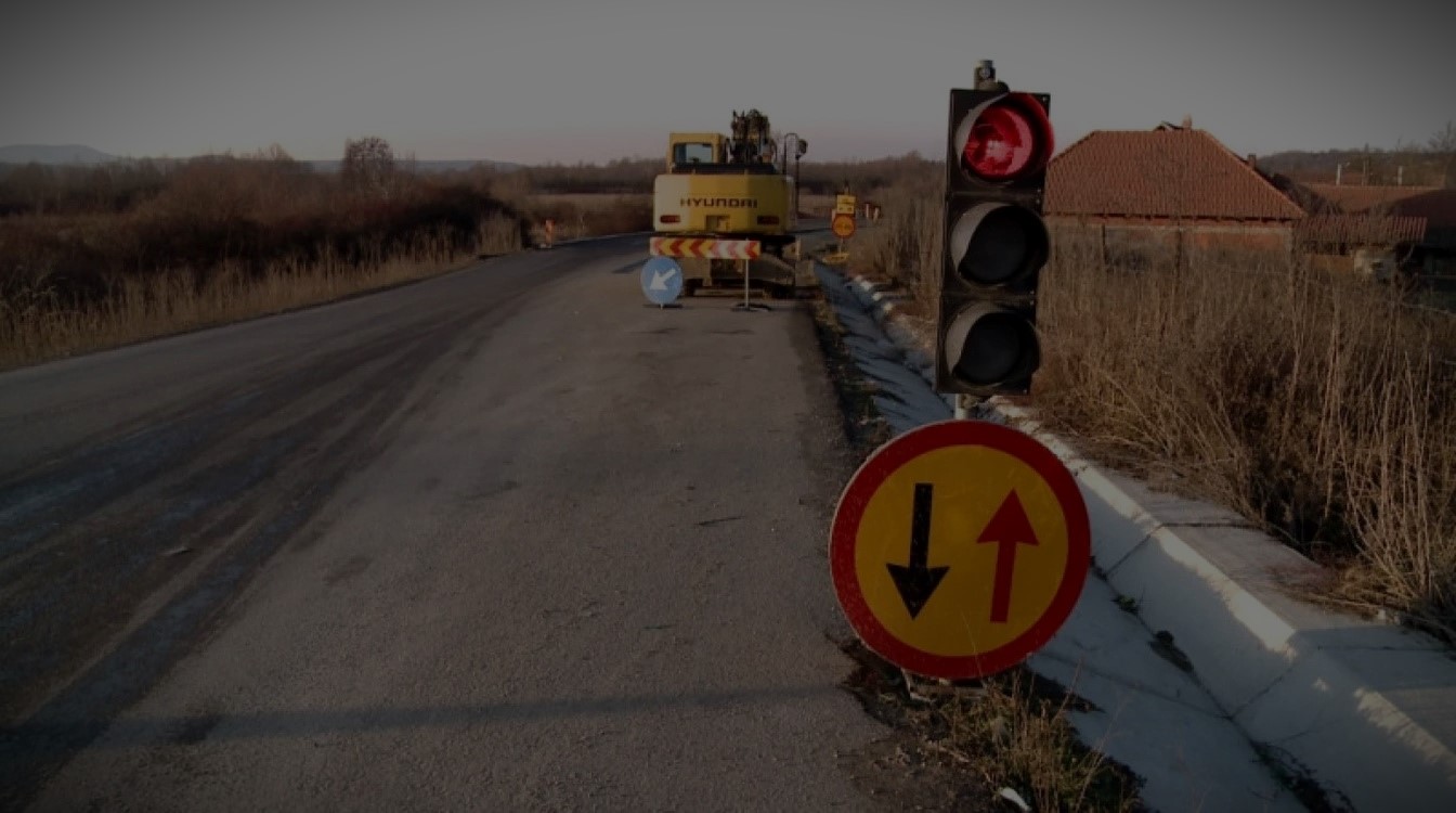 consiliul-judeţean-vrea-semaforul-de-pe-dj203k-şi-pe-timp-de-noapte